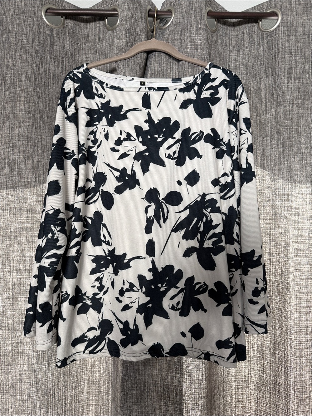 SHEIN Black & Beige Floral Boatneck Long Sleeve Top